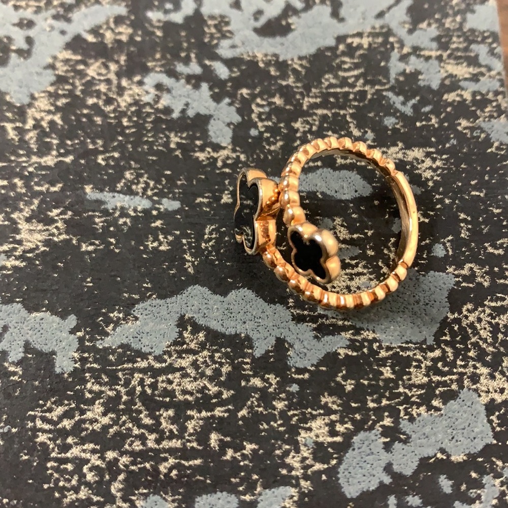 Ring - Picture 2 of 2